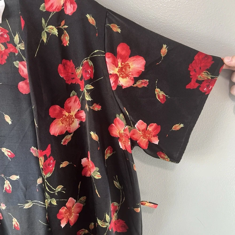 Secret‎ Treasures Satin Robe